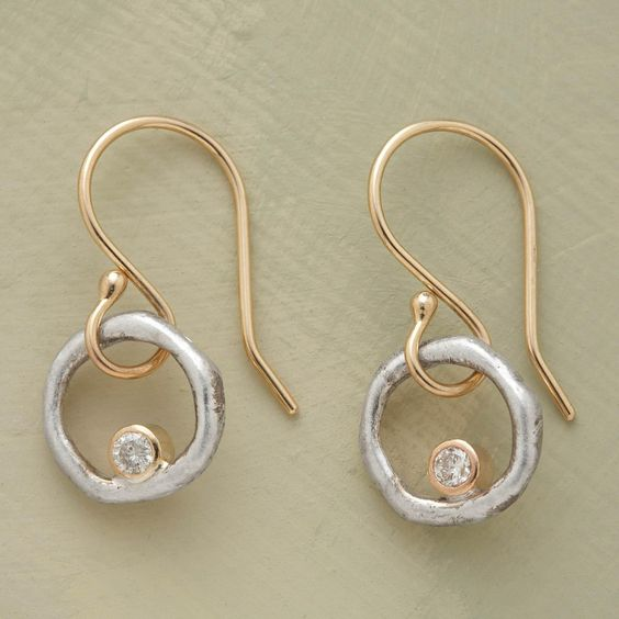 Boucles d'oreilles élégantes en perles de zircon cubique