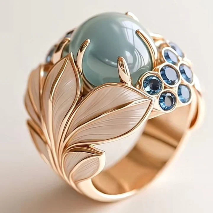 Bague exotique en or avec zircone fleur