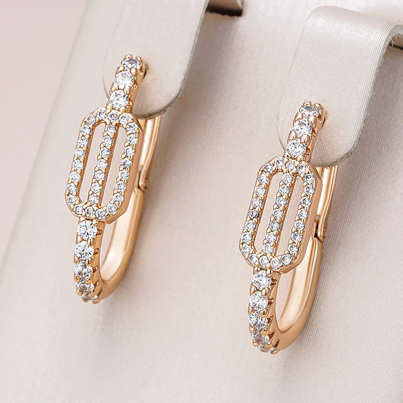Boucles d'oreilles élégantes et brillantes en or