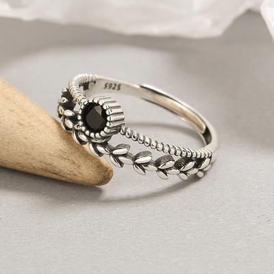 Bague en Argent Sterling avec Feuille d'Onyx