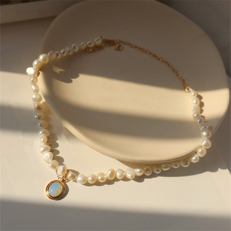 Pendentif en perles de pierre de lune