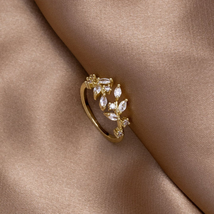 Bague élégante en forme de feuille de cristal