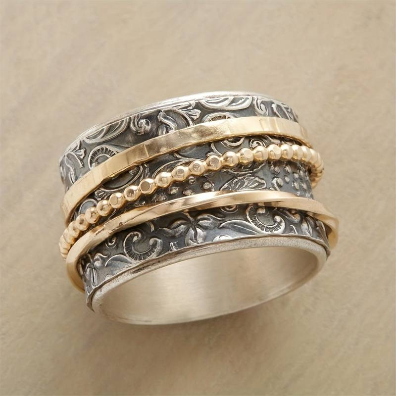 Bague ancienne en or et argent